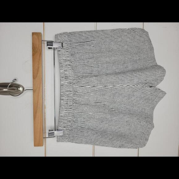 J CREW XXS Black & white stripe linen casual shorts - Picture 2 of 4